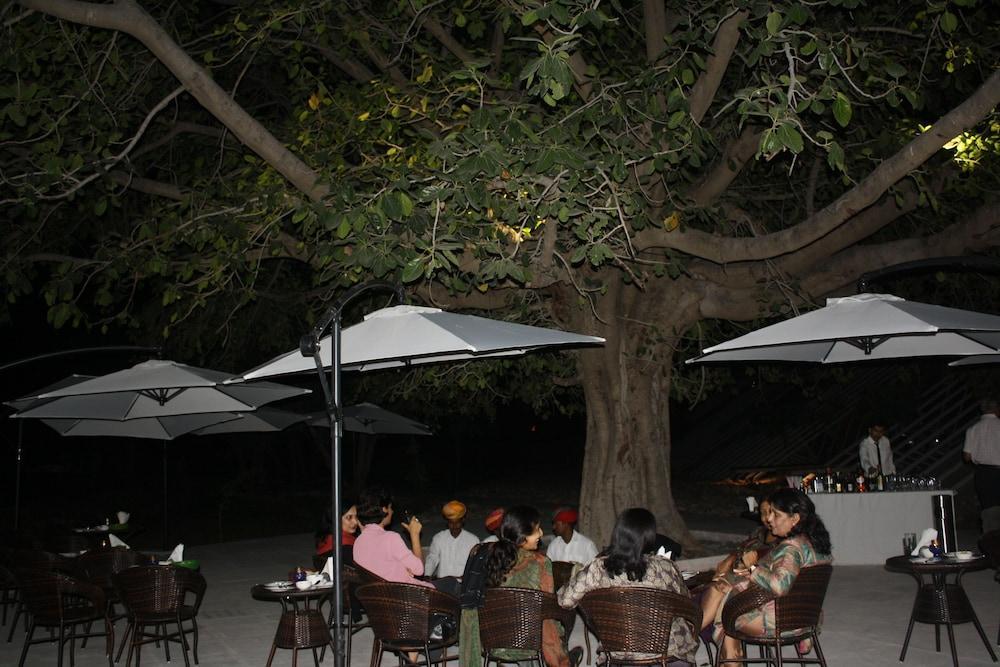 Mana Ranakpur Hotel Buitenkant foto