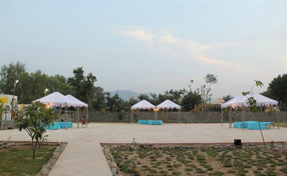 Mana Ranakpur Hotel Buitenkant foto