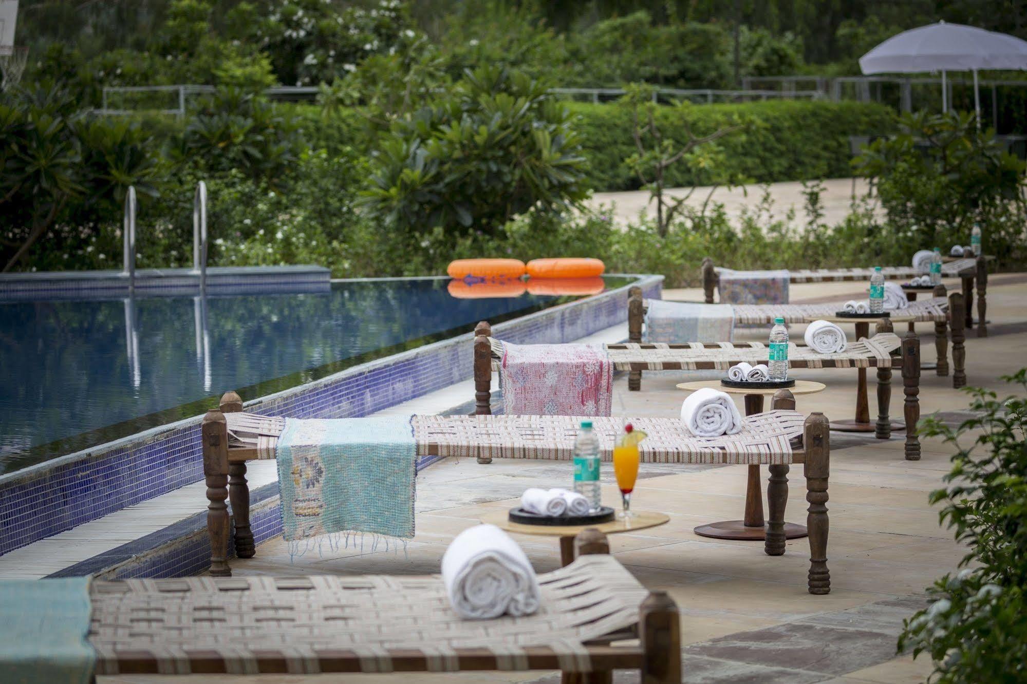 Mana Ranakpur Hotel Buitenkant foto